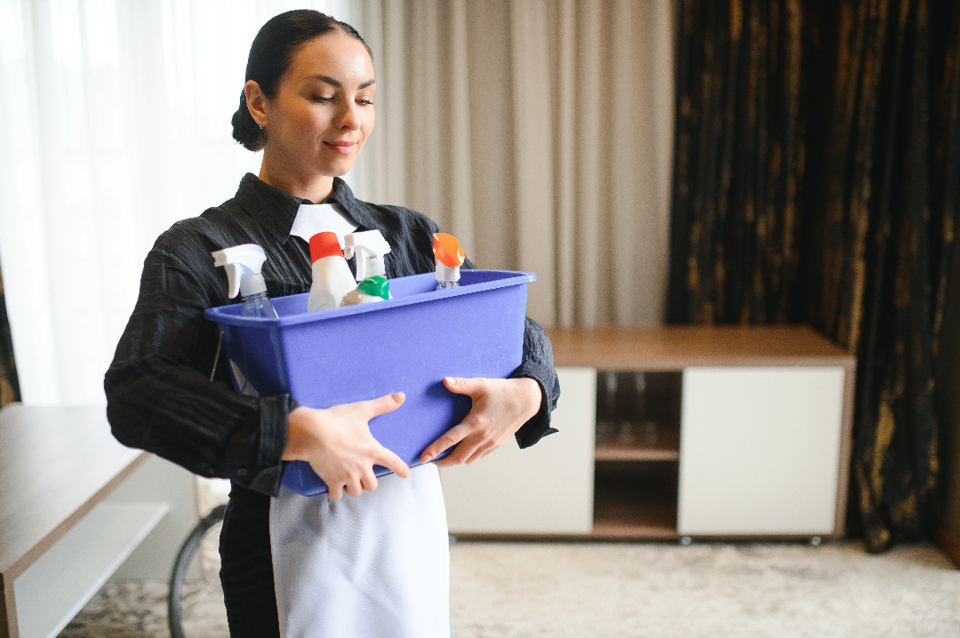 End of Service Benefits for Domestic Workers in the UAE: Gratuity, Notice Period and What You Owe