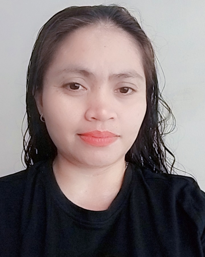 Annarose L. - Professional nanny in UAE